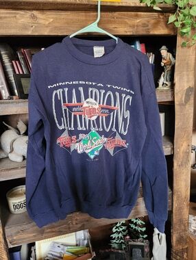 Vintage Tultex Navy Minnesota Twins 'Champions' Crewneck Sweatshirt